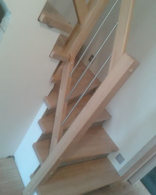 Dřevěné obložení betonových schodišť 14