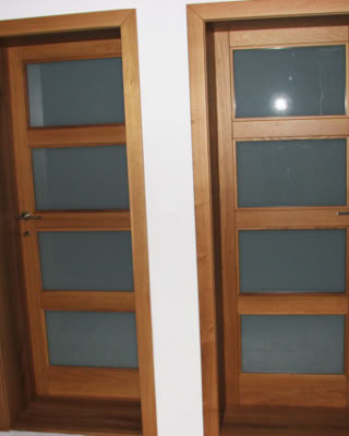 Dřevěné dveře 35